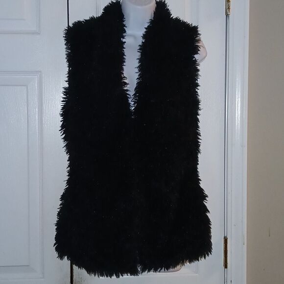 Go Coco  black fuzzy super soft gogo vest  Sz M EUC - Picture 1 of 9